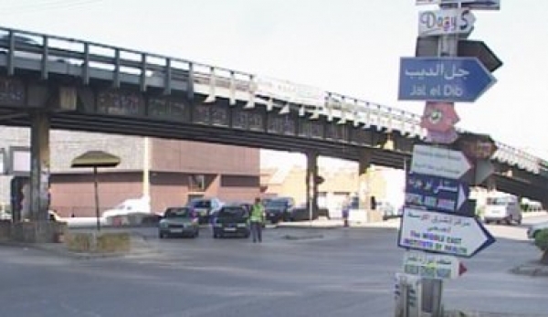 Jal El-Dib-Between the tunnel and the bridge