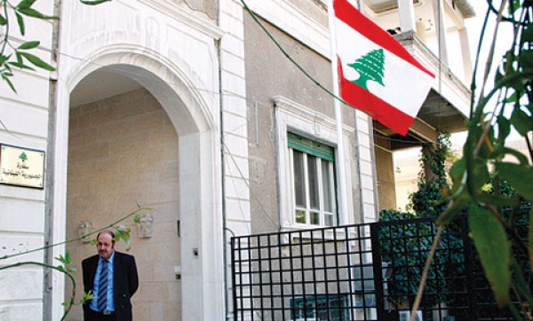 اختلاس أموال في سفارة لبنان في القاهرة-1.4 مليون دولار