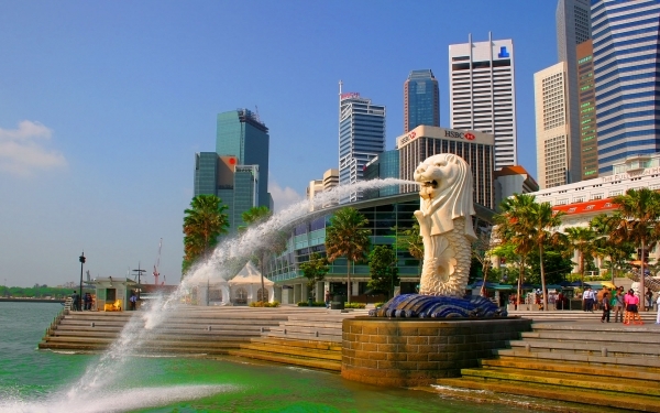 سنغافورة-نمرٌ آسيويٌ ومحورٌ للتجارة الاقليمية