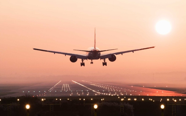 حركة مطار رفيق الحريري الدولي- آذار 2015-ارتفاع بنسبة 21%