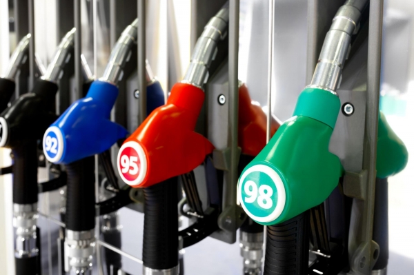 محطات وشركات تتلاعب وتبيع البنزين  95 أوكتان وكأنّه 98 أوكتان